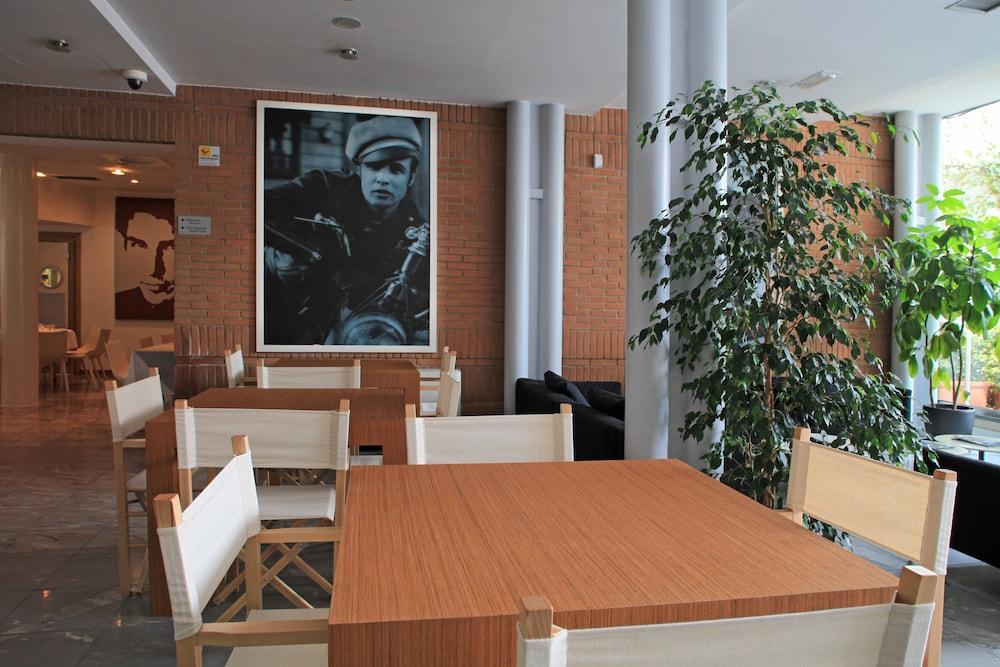 B&B Hotel Milano Cologno Studios Cologno Monzese Buitenkant foto