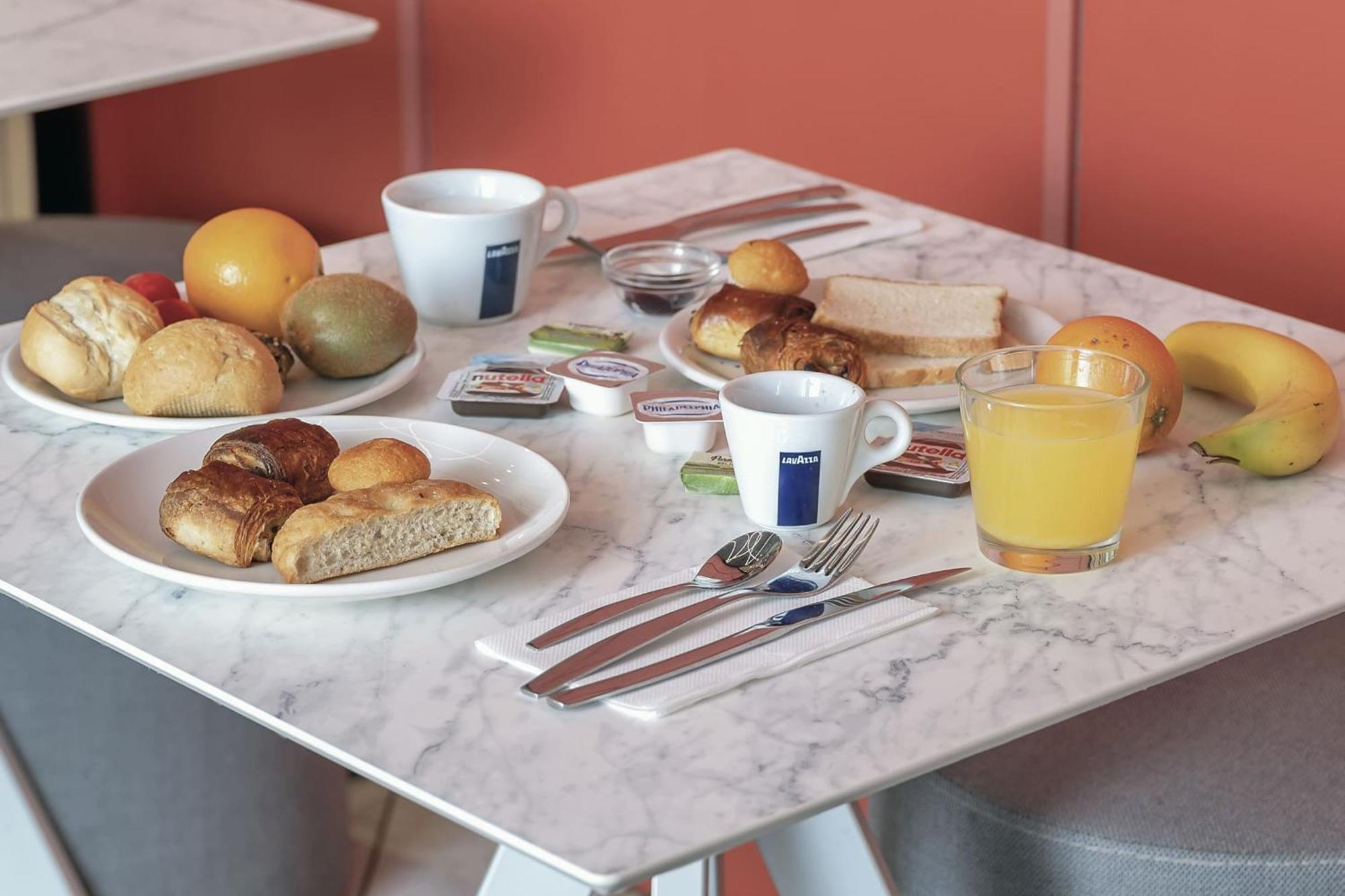 B&B Hotel Milano Cologno Studios Cologno Monzese Buitenkant foto