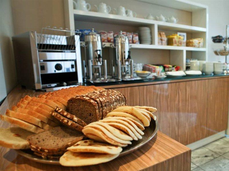 B&B Hotel Milano Cologno Studios Cologno Monzese Buitenkant foto