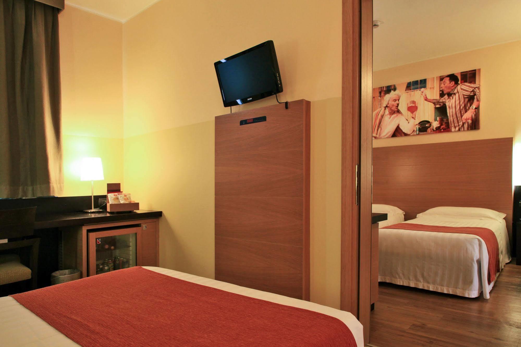 B&B Hotel Milano Cologno Studios Cologno Monzese Buitenkant foto
