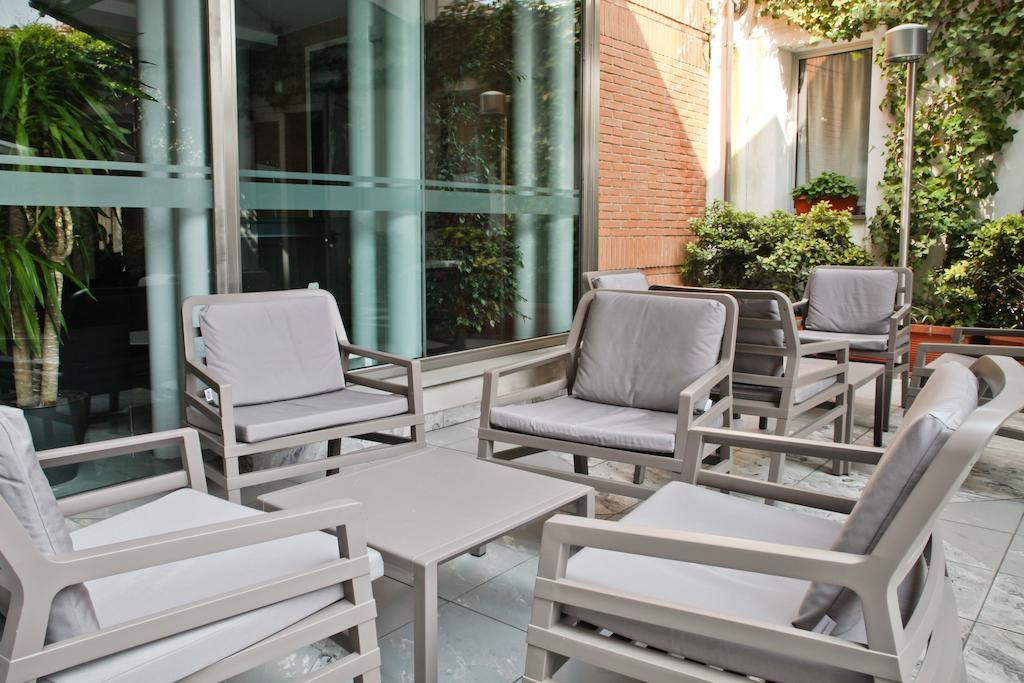 B&B Hotel Milano Cologno Studios Cologno Monzese Buitenkant foto