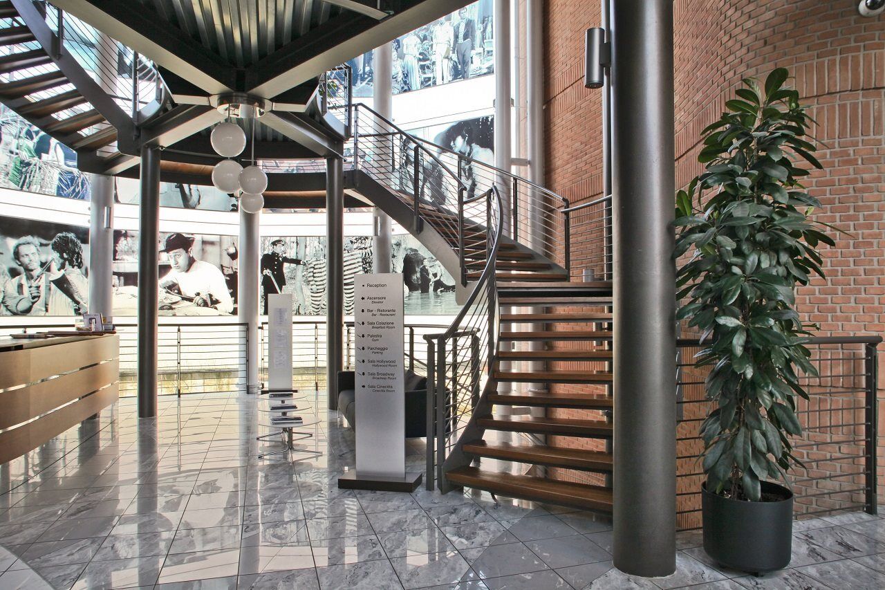 B&B Hotel Milano Cologno Studios Cologno Monzese Buitenkant foto